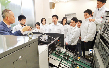 「自社の未来に合わせて選べる」企業研修